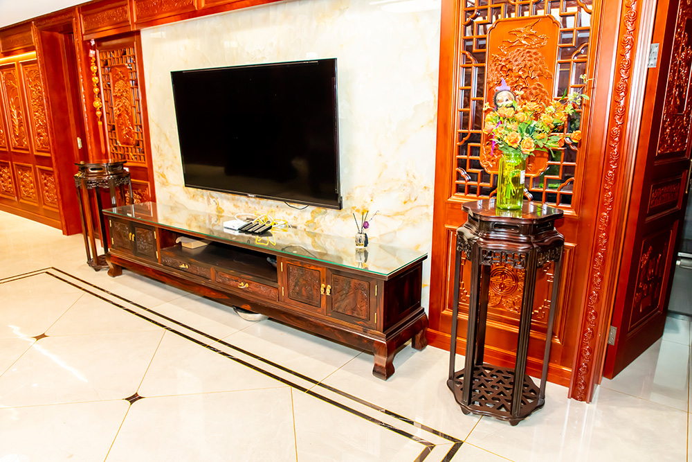 中式红木家具（电视柜、花架）