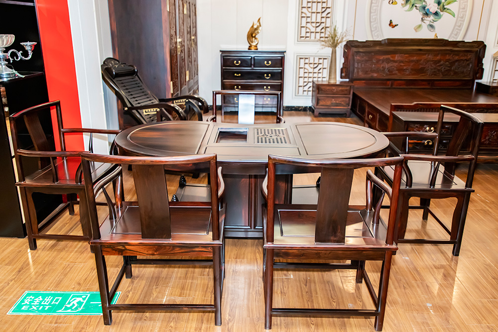 中式红木餐桌椅家具（椅子+茶桌）