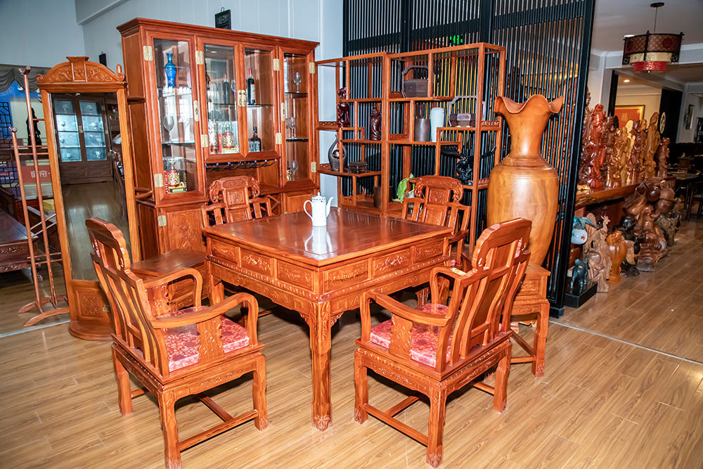 中式红木餐桌椅家具（椅子+方桌+四门酒柜+花架）