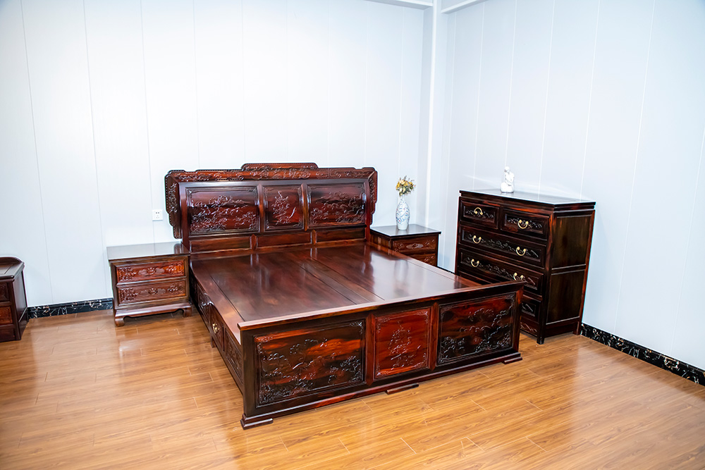 中式红木床（1.8米床+床头柜+五斗柜）